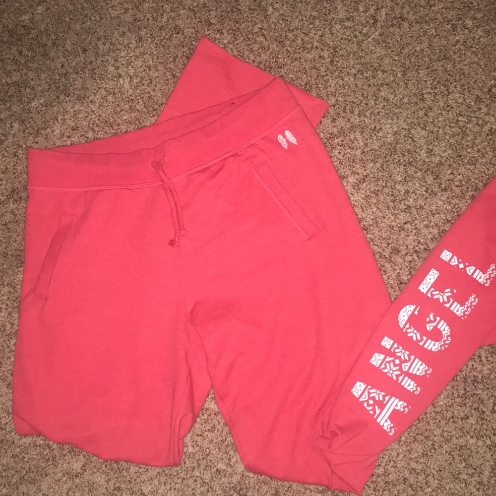 VS SMALL SWEATPANTS